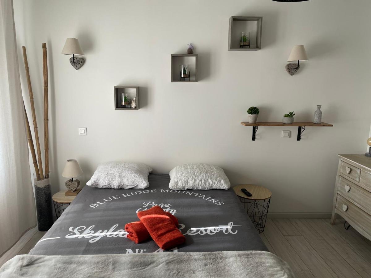 Bed and Breakfast Le Regrimet Lens-Lestang Exterior foto